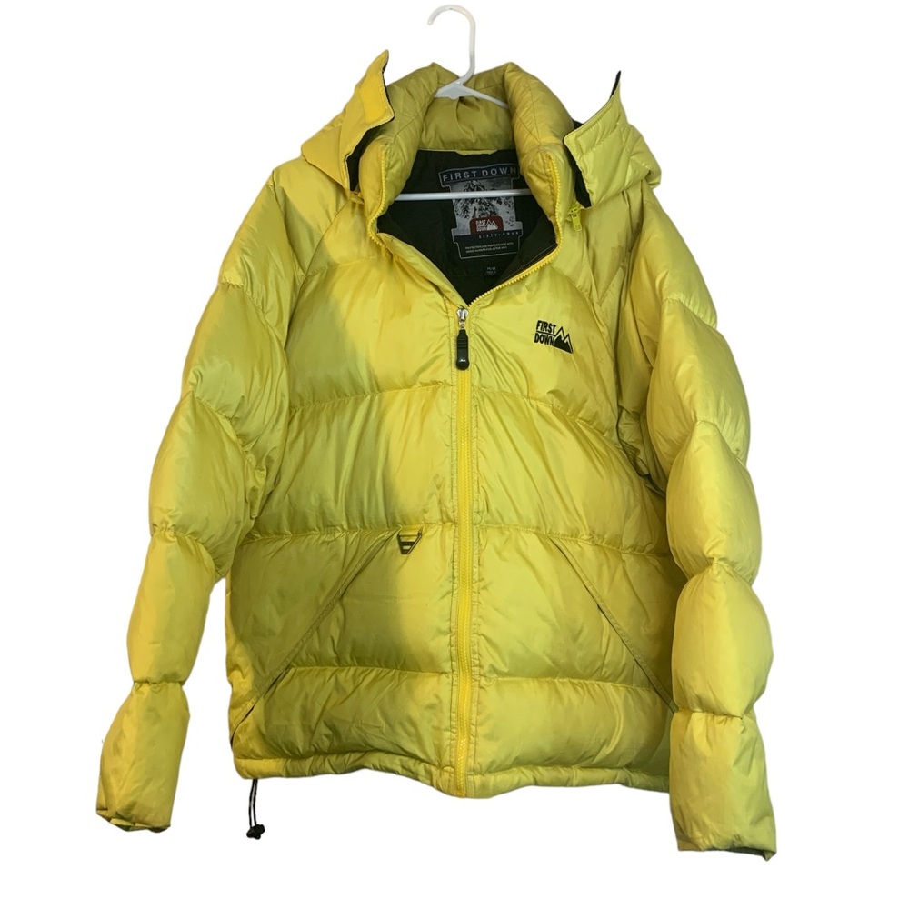 First Down Vintage Yellow Black Puffer Ski Snowboard Jacket with Hood Si…